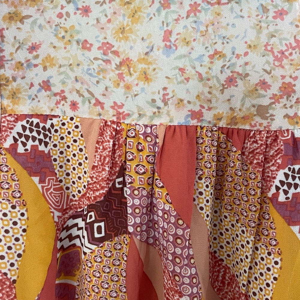 JODIFL Floral Ruffle Neck Blouse Balloon Sleeves - Picture 4 of 4